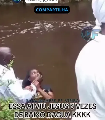 Ela Viu Jesus 3 Vezes Debaixo d'Água!  | Batismo Engraçado